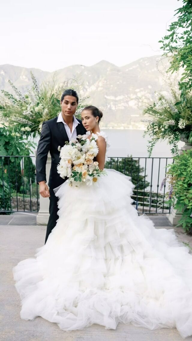 There’s just something about Lake Como that can make anything magical ✨ 

@miaturner_photography 
@villa_mojana_bellagio 
@millia.london 

#luxurywedding #luxuryweddingflorist #wedding #weddinginspiration #lakecomo #destinationwedding #destinationweddingflorist #lakecomoflorist #lakecomowedding #luxuryweddingphotographer #luxuryweddingitaly #italywedding #stylemepretty #voguemagazine #voguewedding